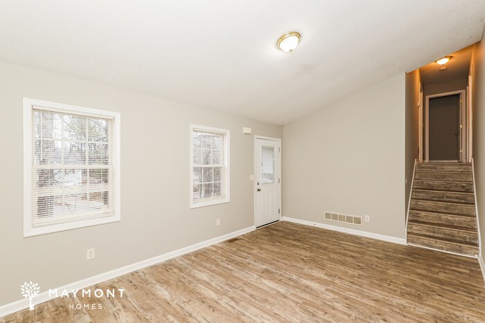 Building Photo - 105 Betty Ln