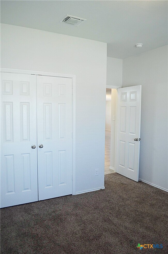 Building Photo - 2606 Cortona St