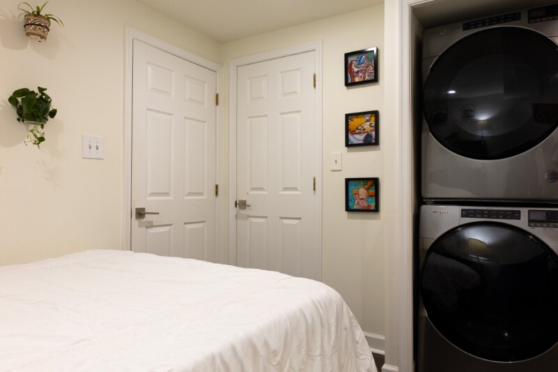 Building Photo - 1519 Park Rd NW