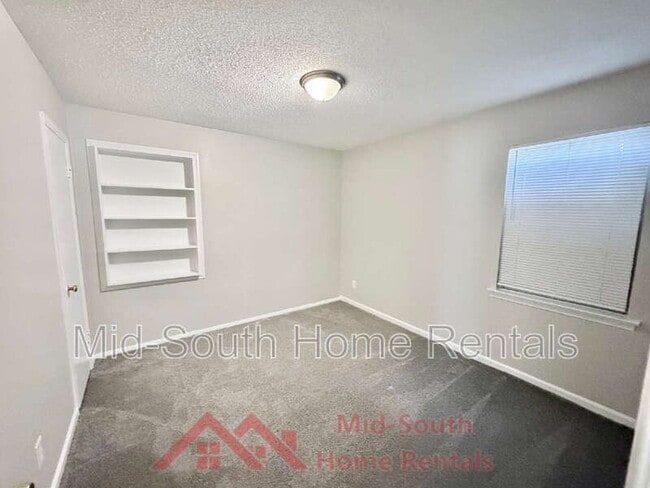 Building Photo - 3243 Boone St