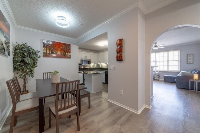 Building Photo - 501 Knights Run Ave