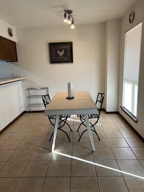 Dining room - 1 Cypress Fairway Vlg