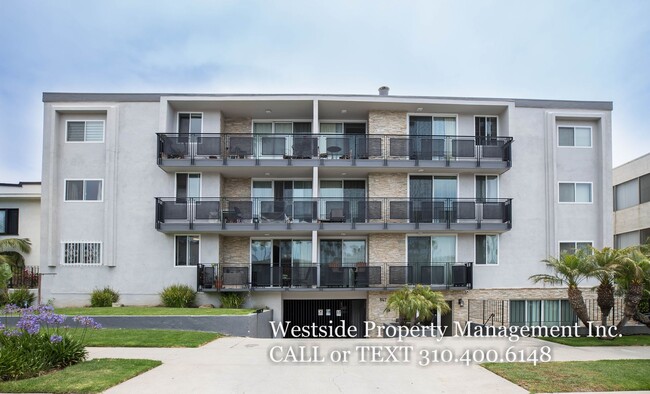 Building Photo - Amazing Location in Santa Monica 2BD/2BA