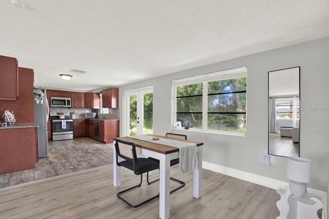 Building Photo - 3543 Trask Dr