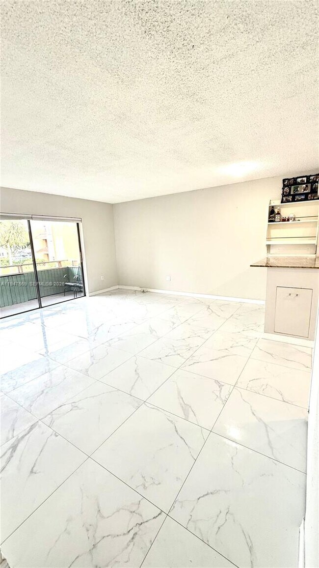 Building Photo - 17600 NW 68th Ave