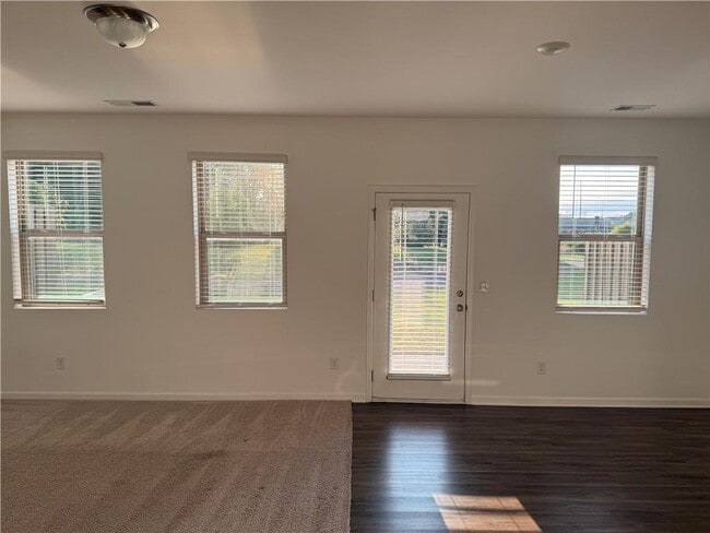 Building Photo - 5620 Flint Ln