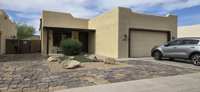 Building Photo - 3952 W Salter Dr