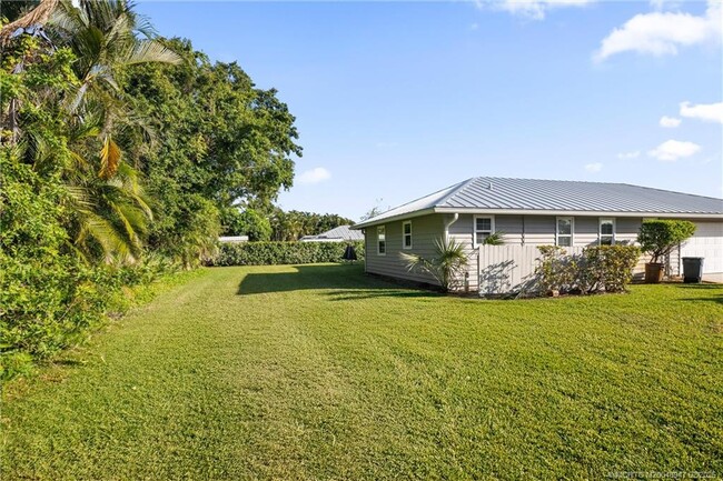 Building Photo - 3561 SE Micanopy Terrace