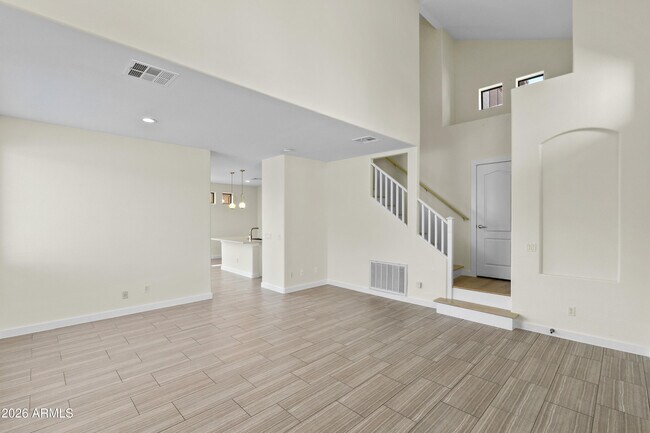 Building Photo - 14369 W Lexington Ave