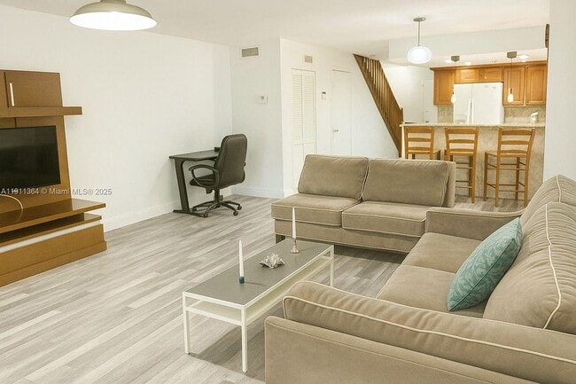 Building Photo - 6345 Collins Ave