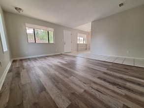 Building Photo - 6221 Pinetree Ave