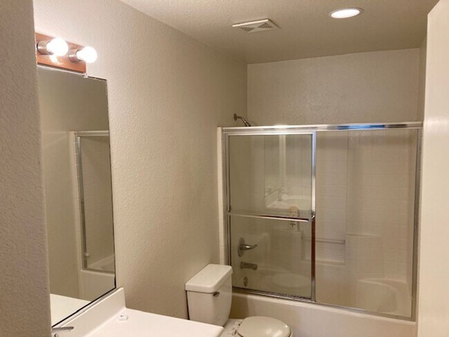 Building Photo - 11832 Potomac Ct