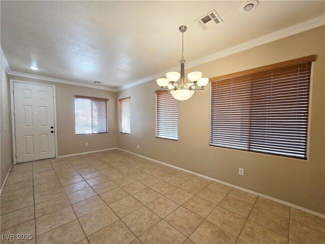Building Photo - 5431 W Hasley Canyon Ave