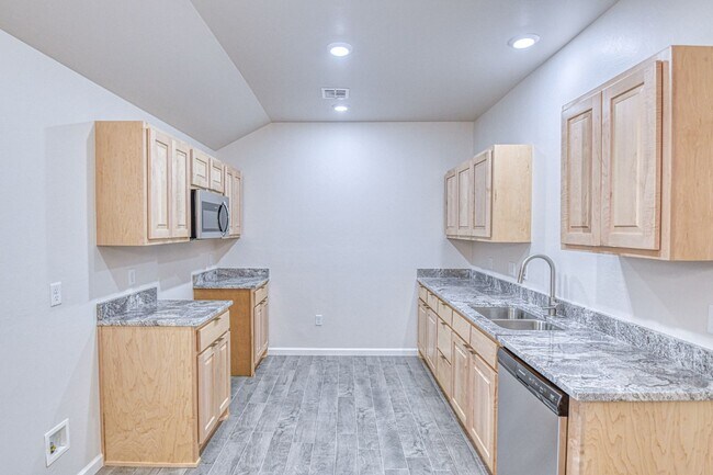 Building Photo - 2723 Varenna Ln