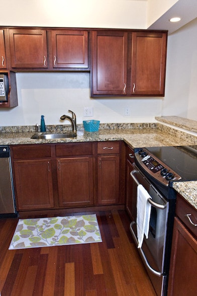 Building Photo - Bluffs at Devou Park