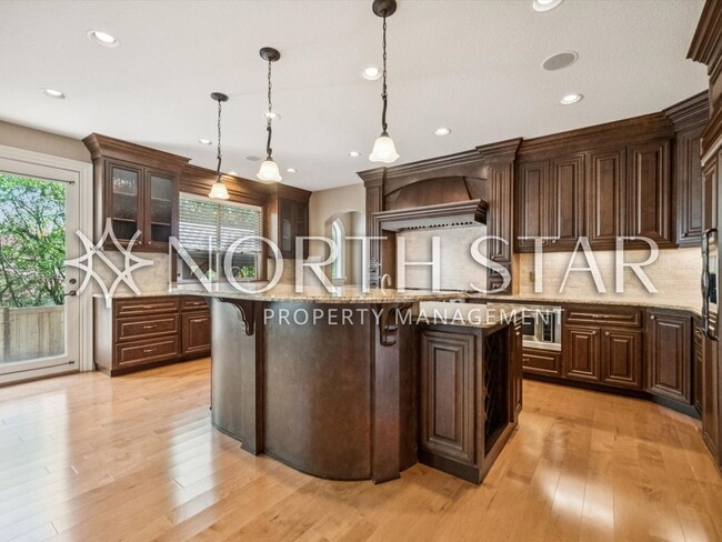 Building Photo - Sun-Filled 5-Bedroom Retreat Near Parks & River