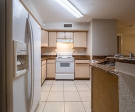Building Photo - Bona Vista - 831 CW 104