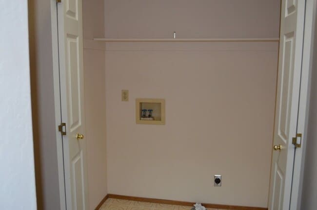 Building Photo - Cozy 3 Bedroom, 2 Bath home