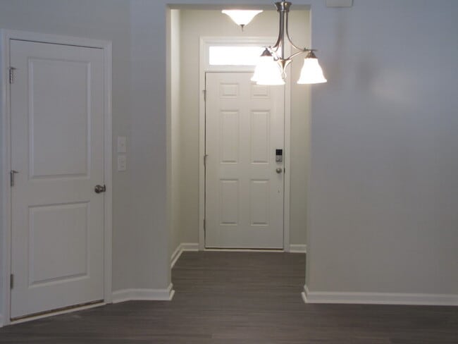 Building Photo - 851 Bristol Bridge Dr