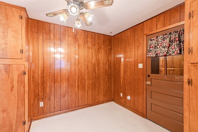 Building Photo - 1126 10th St