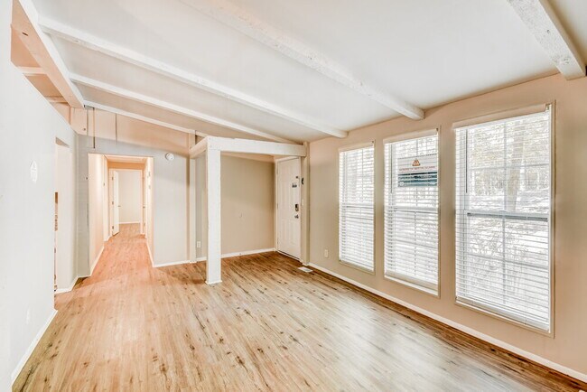 Building Photo - 6124 Tyler Loop Rd