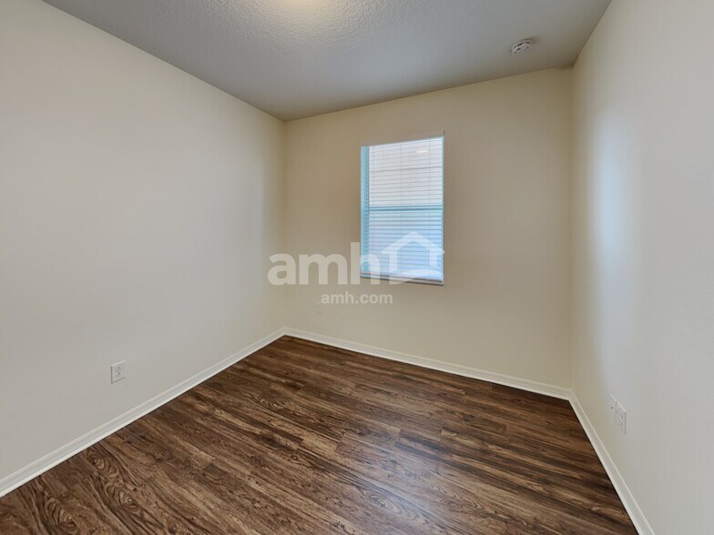 Building Photo - 13159 Royal Pines Ave