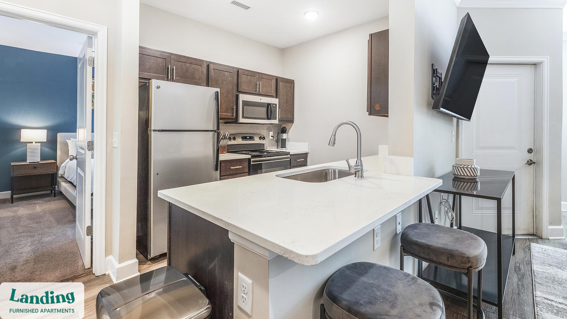 Building Photo - 195 N Creek Dr