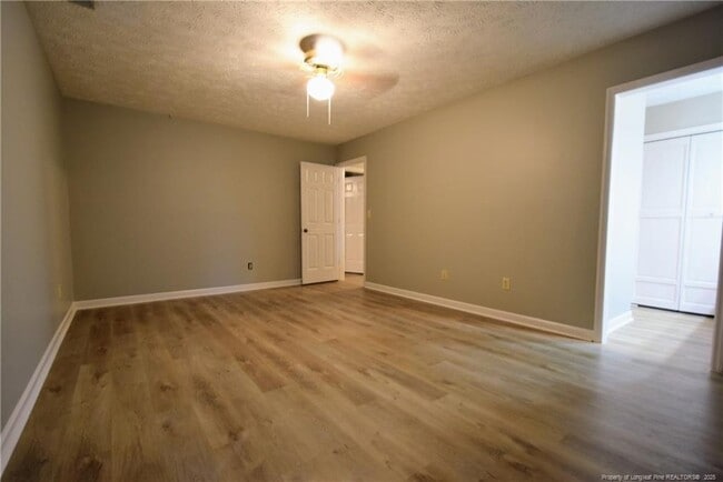 Building Photo - 213 Lofton Dr