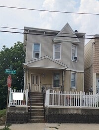 Building Photo - 379 Liberty Ave