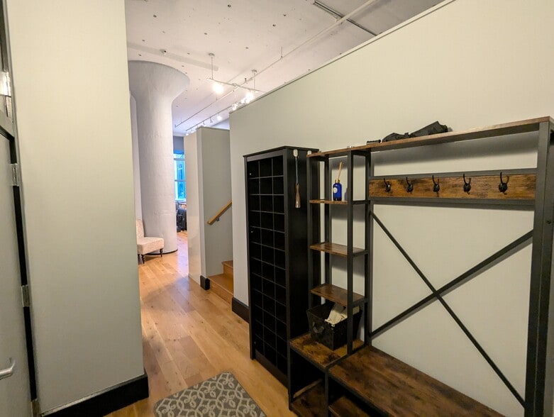 Building Photo - 50 DEY St