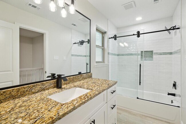 Building Photo - 6410 Meadowtrace Dr