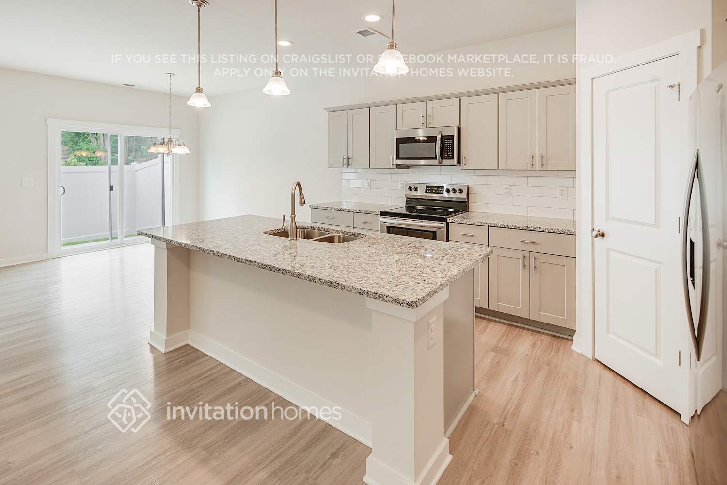 Building Photo - 3019 Ayana Dr