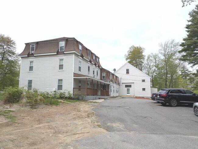 Primary Photo - 3 S Shore Rd