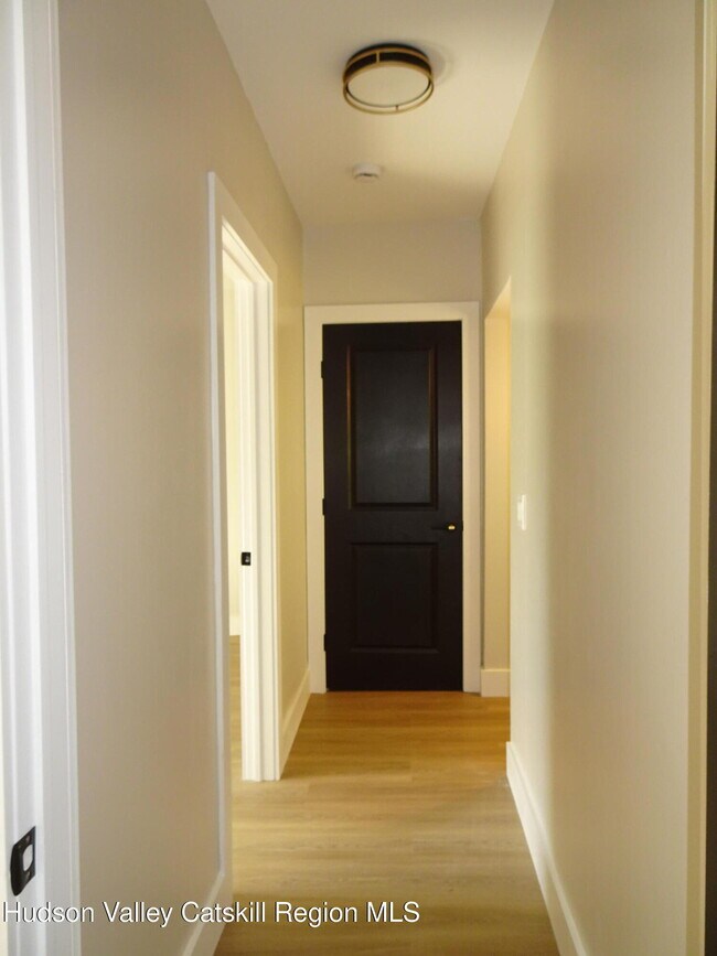 Building Photo - 167 NY-23