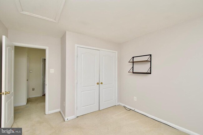Building Photo - 1211 Ring Bill Loop