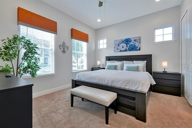 Building Photo - 297 Captiva Dr