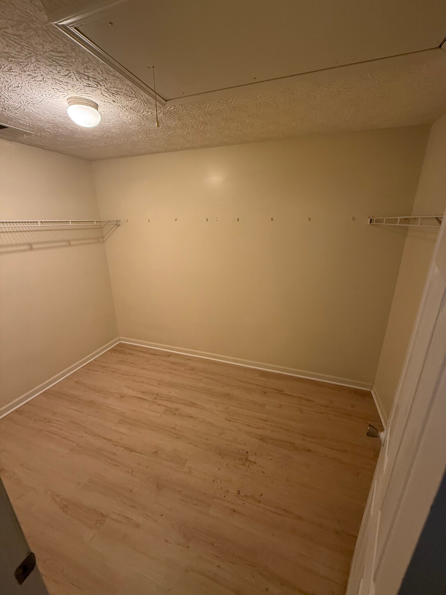 Building Photo - 4660 Duval Point Way SW