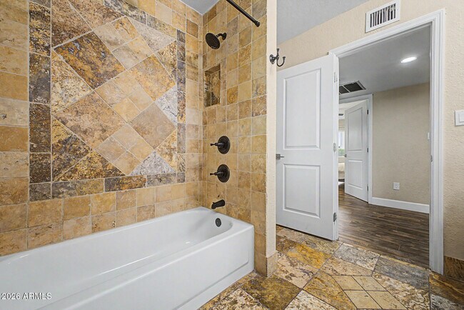 Building Photo - 2837 W Union Hills Dr