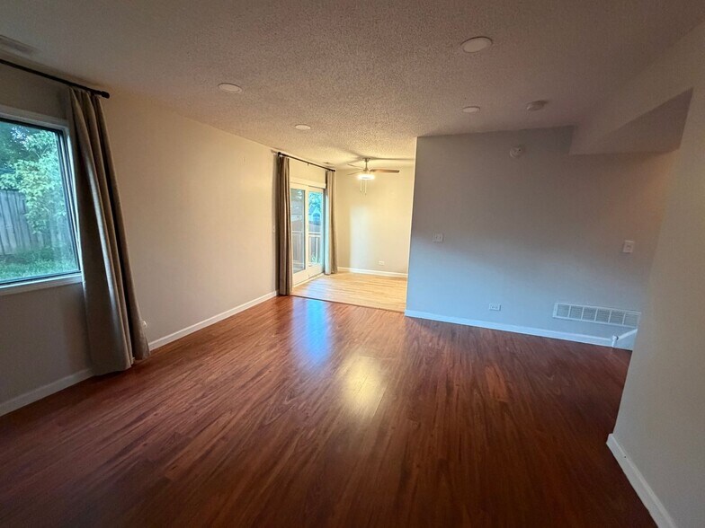Building Photo - 2192 Wildwood Ln