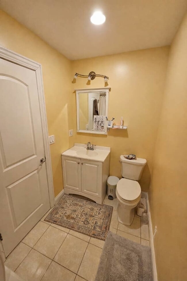 Building Photo - 770 Cordial Dr