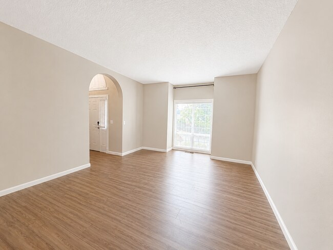 Building Photo - Light-Filled 3 Bedroom Retreat with Waterfall & Fully Fenced Yard