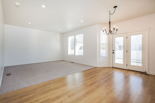 Building Photo - Spacious 4 Bed, 2.5 Bath Home with Central Air & 2-Car Garage! - Available NOW!