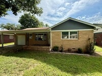 Building Photo - 5 Bedroom 2 Bathroom in Derby, KS