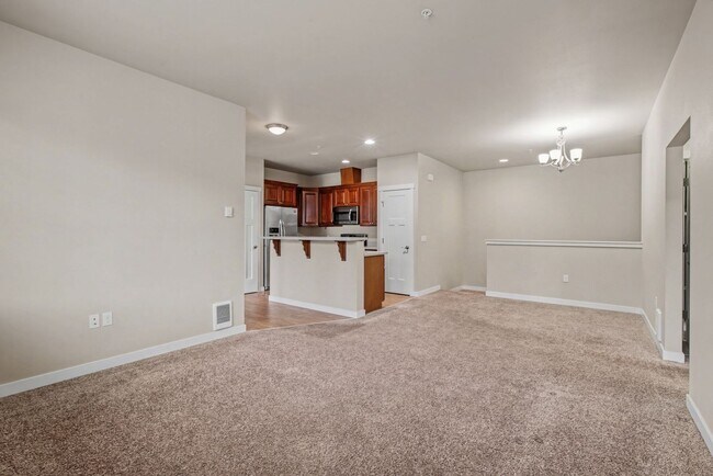 Building Photo - 1603 Burnside Pl