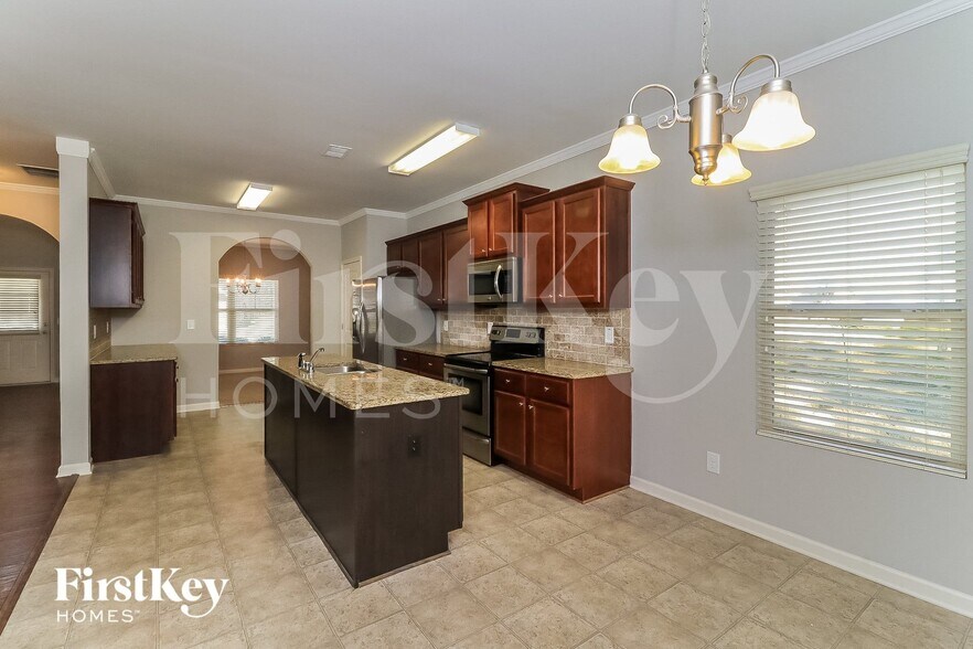 Building Photo - 111 Westridge Cir