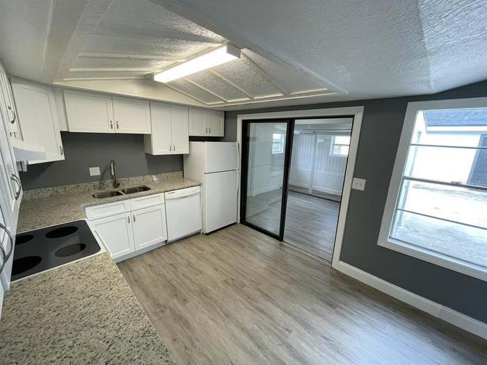 Building Photo - 1305 Overdale St