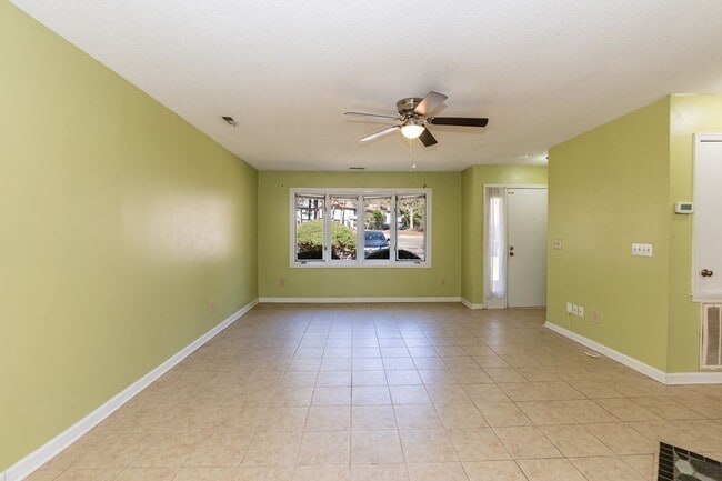 Building Photo - One Bedroom Home!