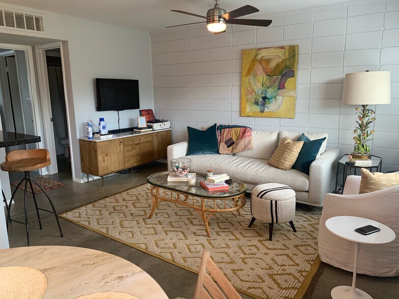 Living Room - 1202 Newning Ave