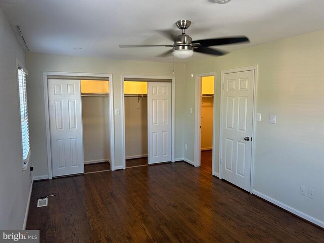 Building Photo - 4054 Norbeck Square Dr