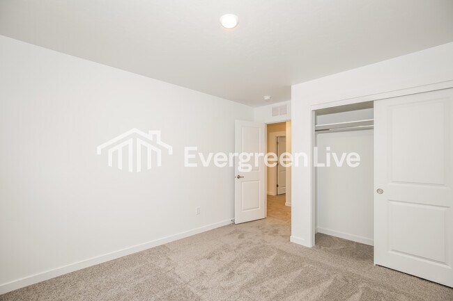 Building Photo - 15132 Nimbus Way